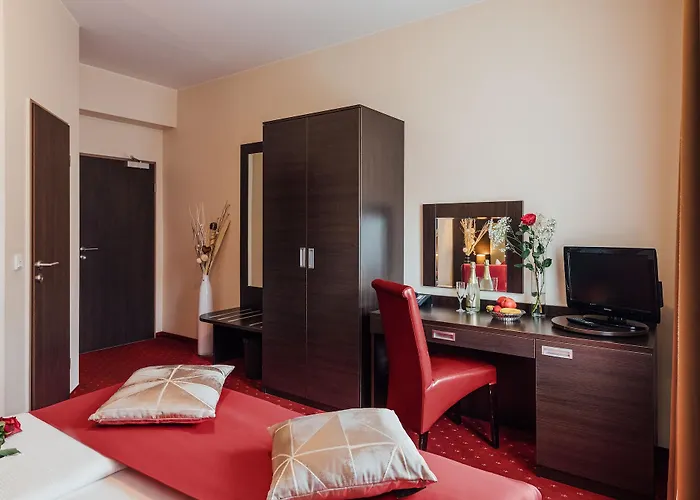 Savoy 3*