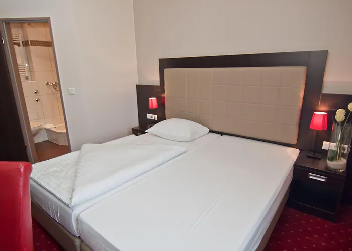 Hotel Savoy 3*