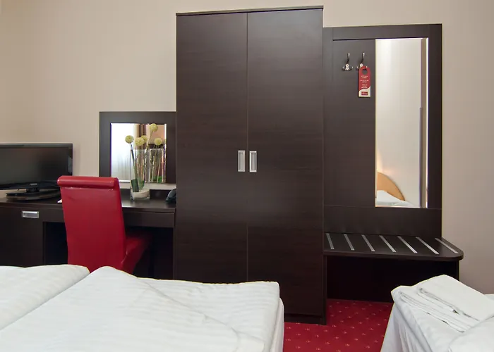 Savoy 3*